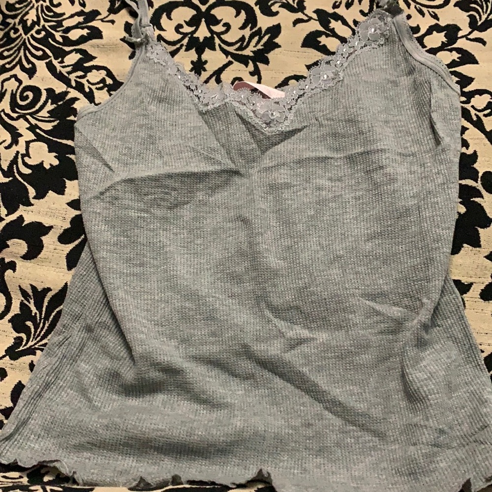 Bundle of 6 VS Camis⚪️